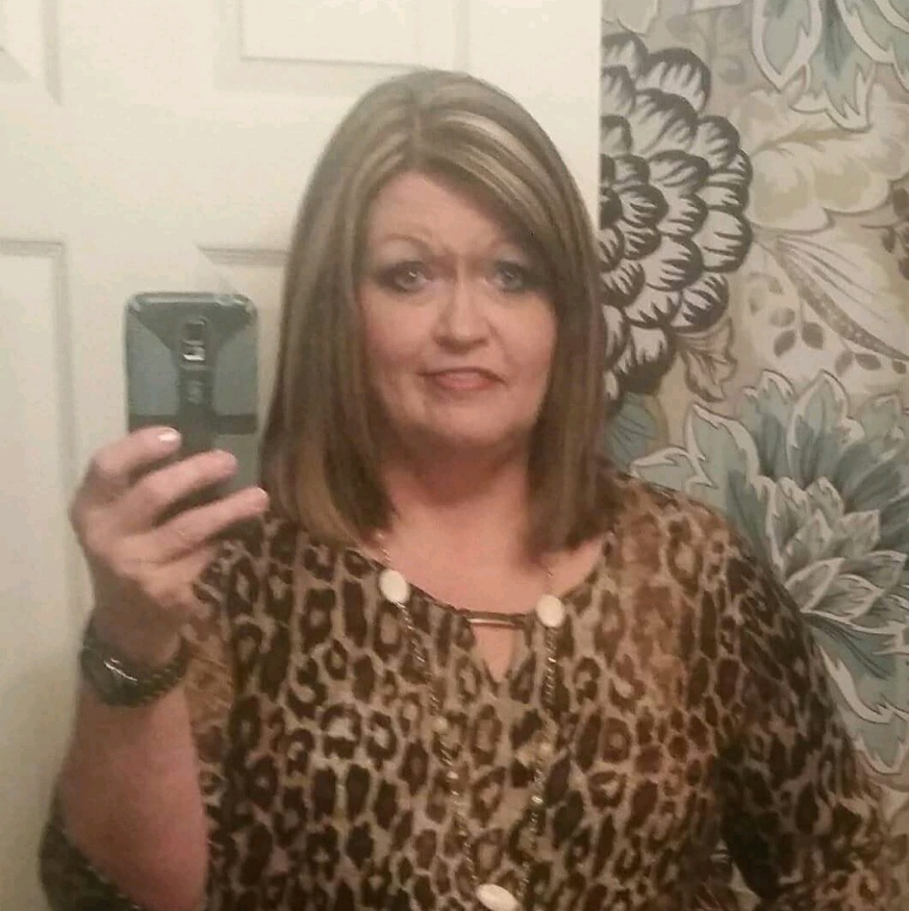 Meet your Posher, Pam